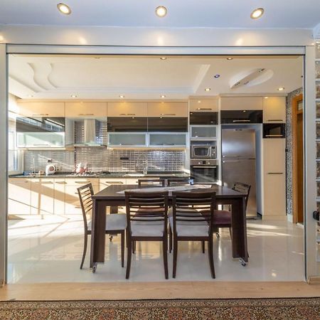 Lovely Flat With Sea View Near Beach In Muratpasa Анталия Екстериор снимка